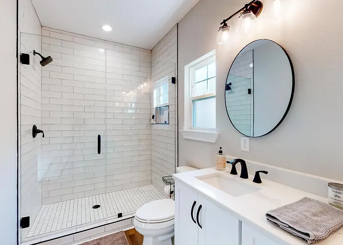 Downtown - Wifi Ac Private Washer&dryer & Balcony - Dog-friendly Holiday home Pensacola