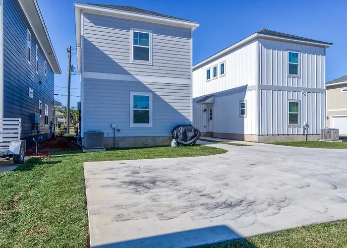 Holiday home Downtown - Wifi Ac Private Washer&dryer & Balcony - Dog-friendly *