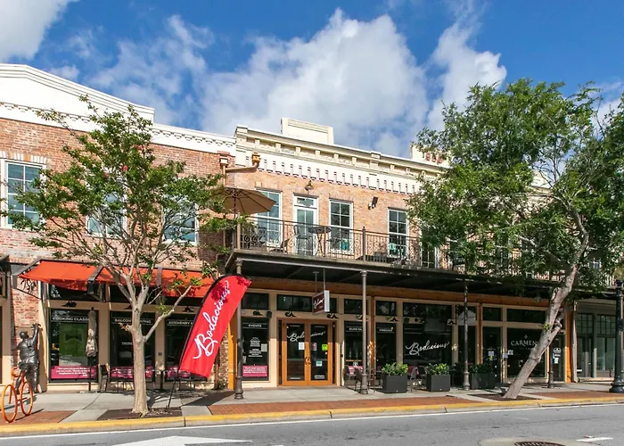 Downtown - Wifi Ac Private Washer&dryer & Balcony - Dog-friendly Holiday home *